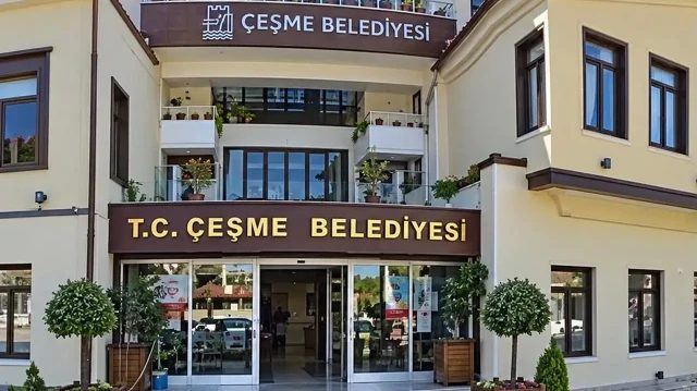 Çeşme Belediyesi'nde rüşvet ağına jandarma operasyonu