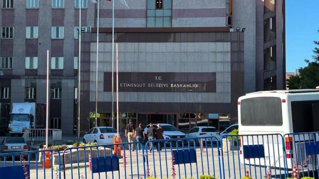 Etimesgut Belediyesine yönelik yolsuzluk soruşturmasında 7 tutuklama