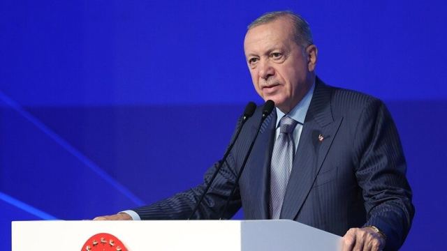 Cumhurbaşkanı Erdoğan, 2026'da 38 bin hekim dışı personel alımını duyurdu