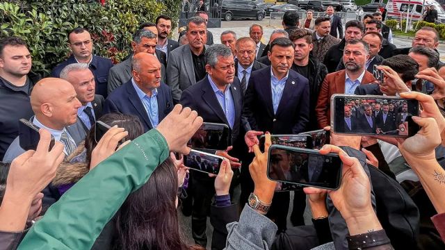 Özgür Özel Silivri'de Halk TV'ye Kayyım Atanmasına Tepki Gösterdi