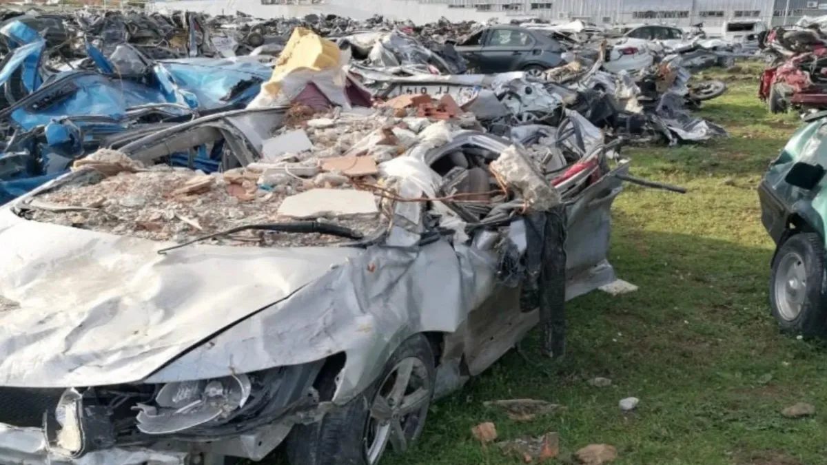 İstanbul'da Araç Kimlik Dolandırıcılığına Operasyon Yapıldı