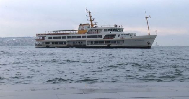 İstanbul'da Vapur Seferleri Elverişsiz Hava Nedeniyle İptal Edildi