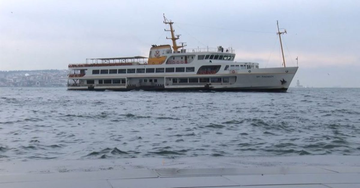 İstanbul'da Vapur Seferleri Elverişsiz Hava Nedeniyle İptal Edildi