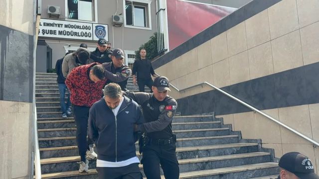İstanbul'da Haraç Çetesi Üyesi 11 Şüpheli Adliyeye Sevk Edildi