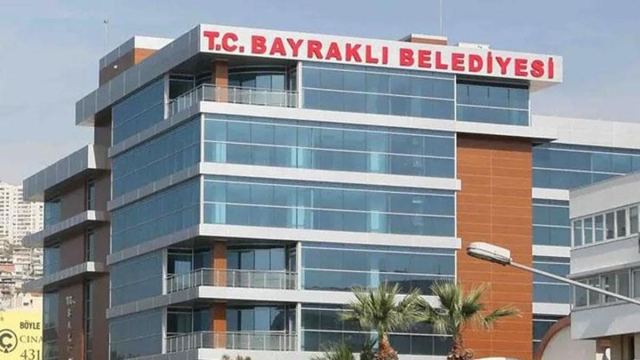 Bayraklı Belediyesi'ne operasyon: Eski başkan gözaltında