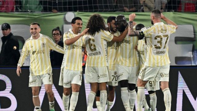 Fenerbahçe, UEFA Şampiyonlar Ligi'nde Aston Villa'ya konuk oluyor