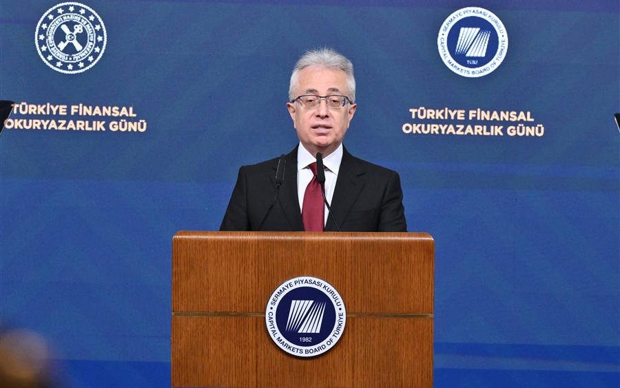 SPK Başkanı Mahmut Sütcü istifa etti, Osman Çelik emeklilik talep etti