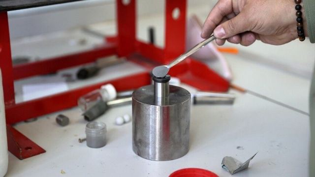 Hitit Üniversitesi akademisyenleri kapalı tüp sinterleme yöntemi geliştirdi