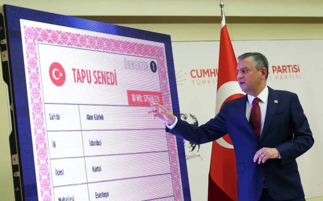 Özgür Özel, Akın Gürlek'in Tapu Kayıtlarını Talep Etti