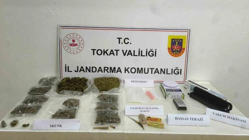İstanbul'dan Erbaa'ya uyuşturucu sevkiyatına jandarma operasyonu