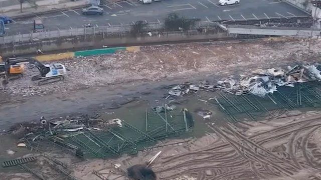 Ayazağa'da Yıkım Süreci Tamamlandı, Enkaz Kaldırma Devam Ediyor