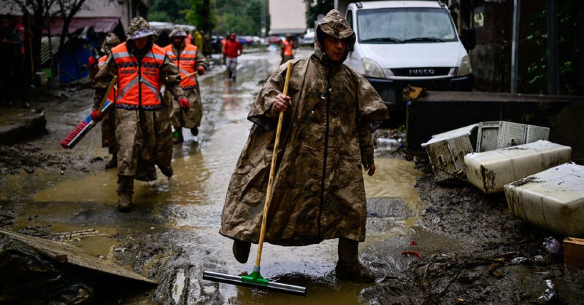 İstanbul'da Sel Felaketinde 6 Can Kaybı, 3 Kayıp Aranıyor