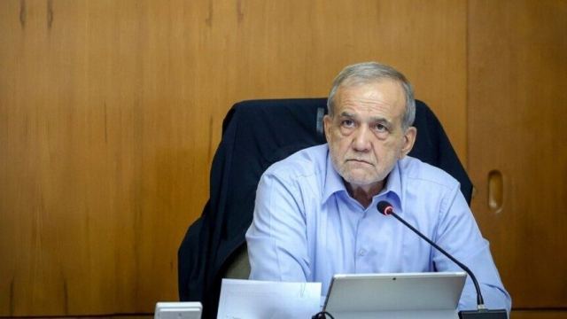 İran Cumhurbaşkanı: Ülke Devrimden Bu Yanı Yoğun Zorluklarla Karşılaştı