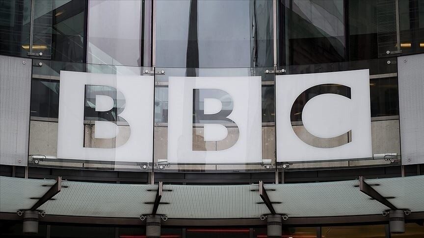 BBC, İki Kanal ve Bir Radyoyu Kapatıp Çalışanları İşten Çıkaracak