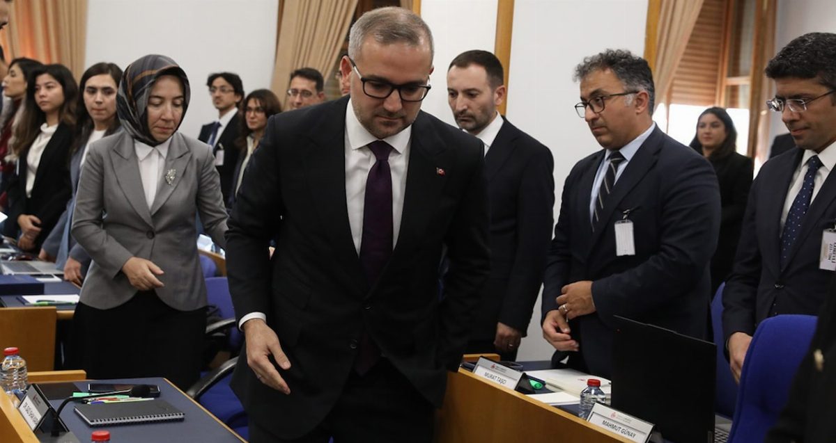 Karahan’ın Sunumunda Fon Krizi Gündeme Geldi