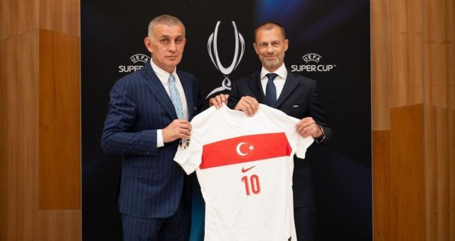 UEFA Türkiye'ye gözlemci gönderecek denetim hazırlığı yapıyor