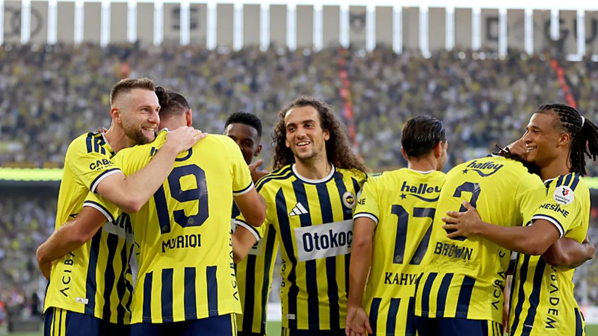 Turan Tovuz - Fenerbahçe maçı başlıyor, İsmail Kartal 11'i açıkladı
