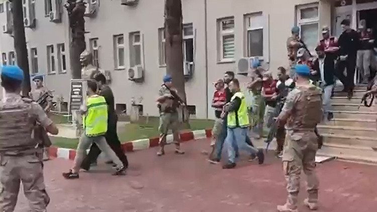 Mardin merkezli dolandırıcılık operasyonunda 6 kişi tutuklandı