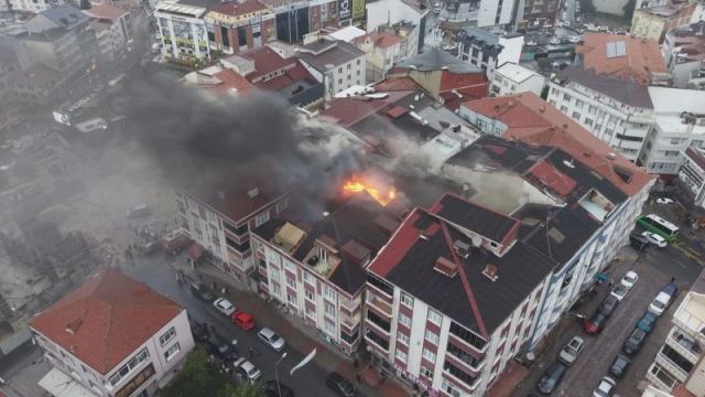 Arnavutköy'de beş katlı binada yangın paniği yaşandı