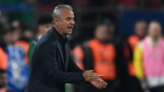 Fenerbahçe'nin Rizespor Maçındaki Performansı Eleştirildi