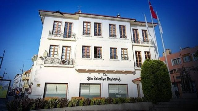 CHP'li Belediye Başkanı Özgür Kabadayı'nın Duruşması Başladı