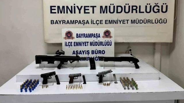 Bayrampaşa'da Evde Silah ve Mühimmat Ele Geçirildi