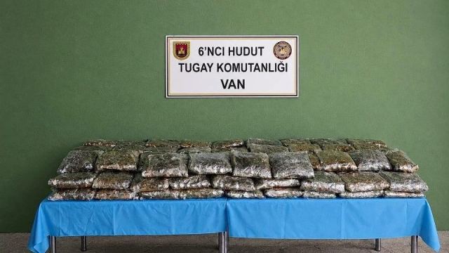 Hudut Kartalları Van'da 59 kilo uyuşturucu ele geçirdi