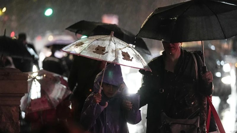 İstanbul Valisi Gül, zorunlu olmadıkça evden çıkmayın uyarısı yaptı