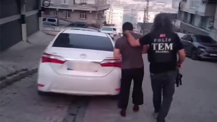 İstanbul'da terör örgütlerine yönelik operasyon düzenlendi