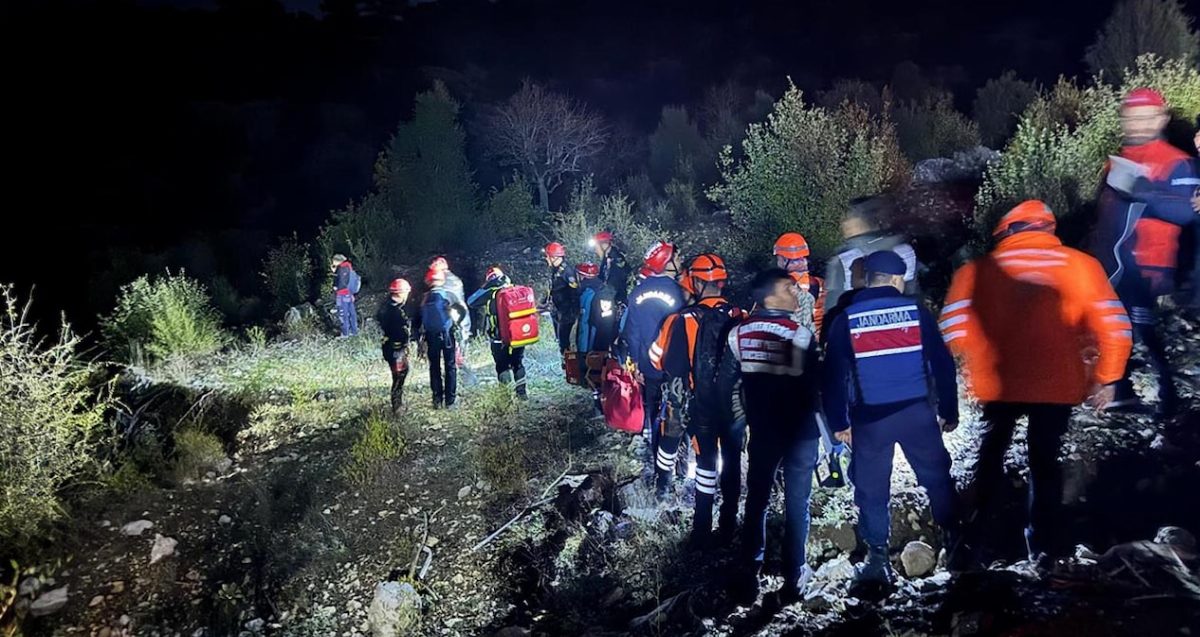 Isparta'da Eğitmenin Cesedi Bulundu, 14 Kişilik Ekip Kayboldu