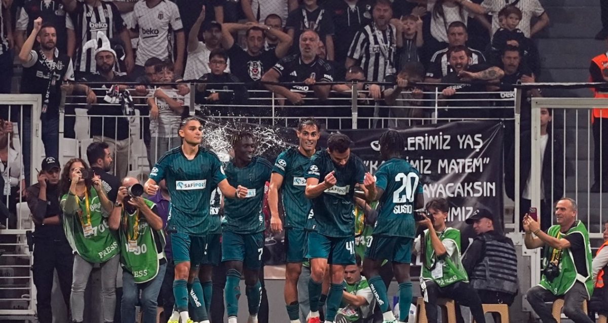 Kocaelispor taraftarına gözaltı: Futbolcuya su fırlattı