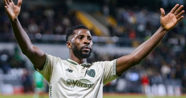 Bursaspor, Muğlaspor'u 3-0 yenerek rekor kırdı