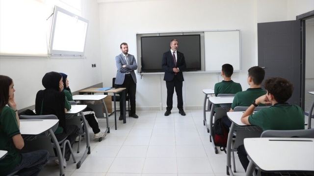 Şam'daki Recep Tayyip Erdoğan Türk Okulu'nda eğitim yılı başladı