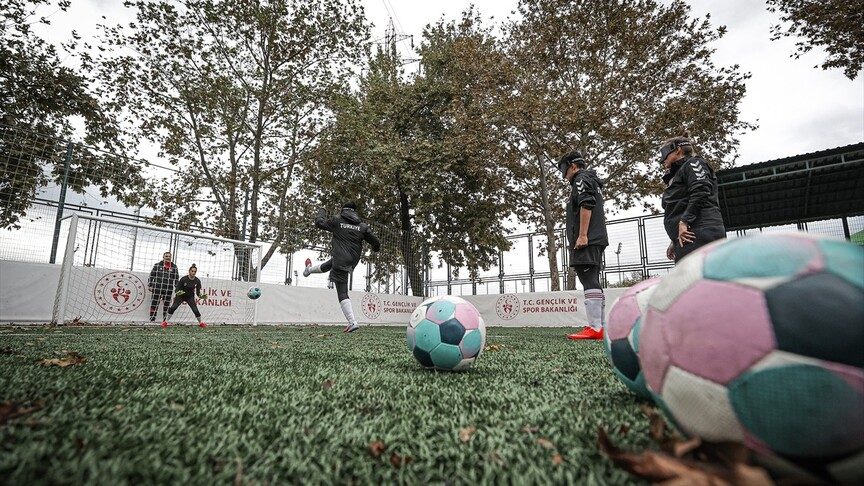 Görme Engelli Kadın Milli Futbol Takımı Avrupa Şampiyonası'na hazırlanıyor