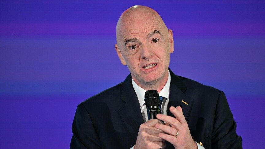 FIFA Başkanı Infantino, önerisi nedeniyle özür diledi