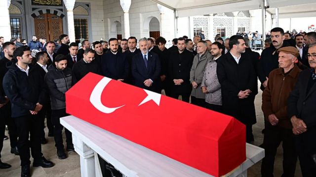 Üsküdar Belediye Başkan Vekili Dündar Ziya Gültekin'e veda