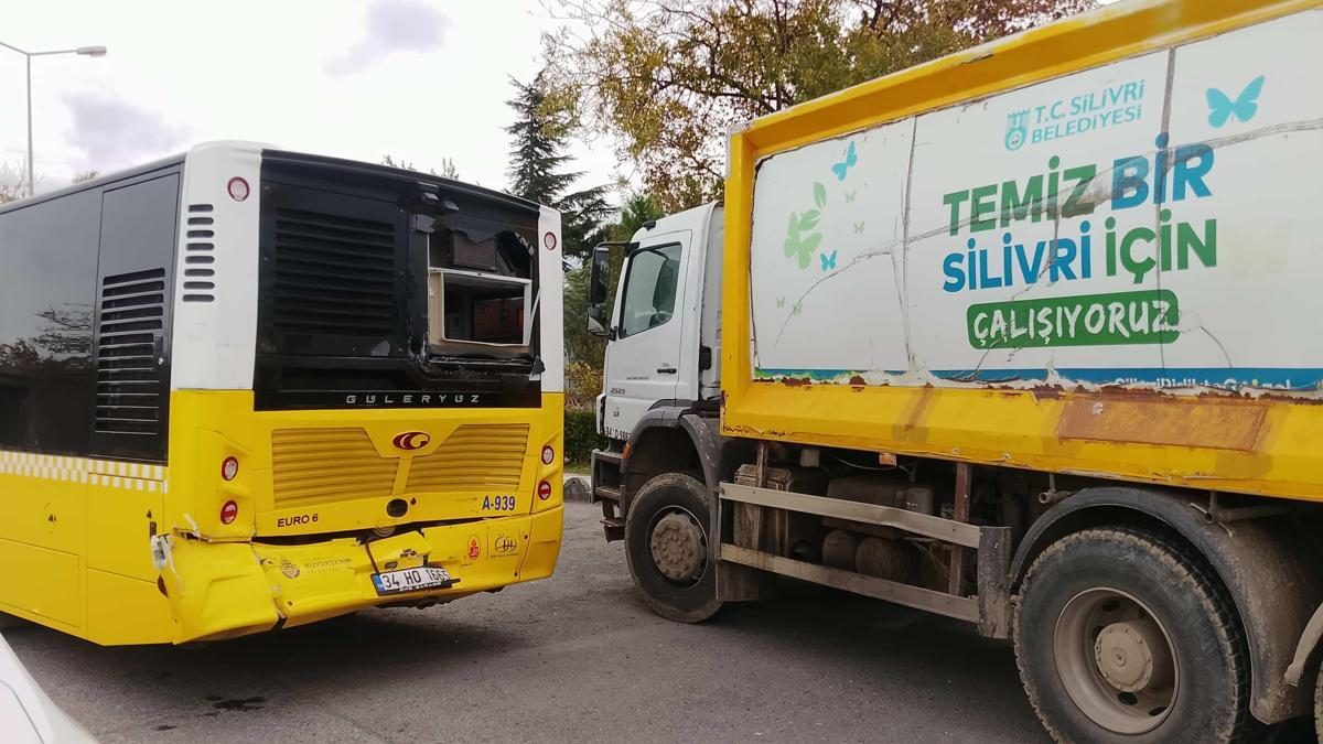 Silivri'de çöp kamyonu ile İETT otobüsü çarpıştı