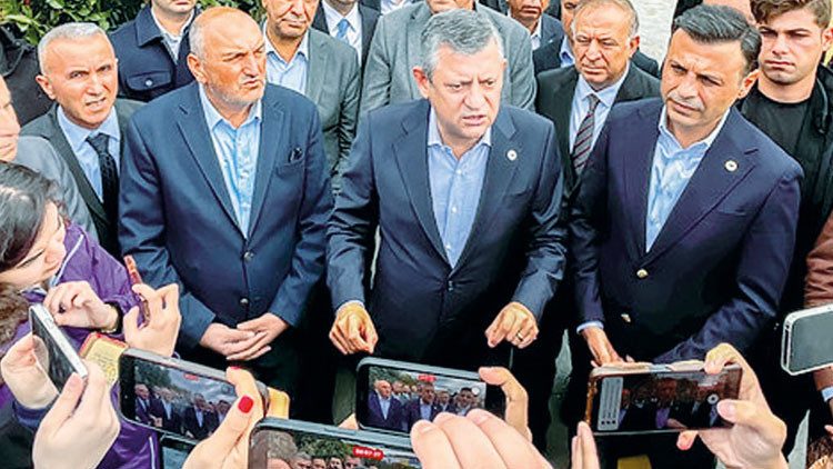 Özgür Özel, İBB davasını Silivri'de izledi