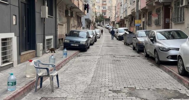 İstanbul'da Duba Koyma Yasaklandı: Otoparklar Ortak Alan Sayılacak