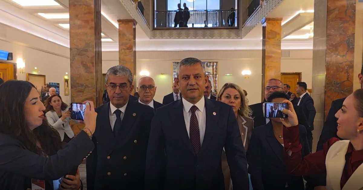 Özgür Özel, Genel Kurul'u terk etme nedenini açıkladı