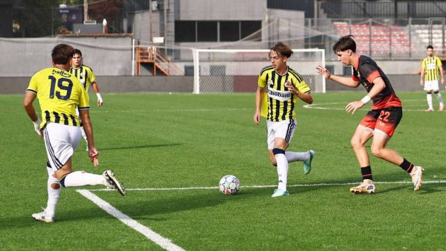 Fenerbahçe U19, Slavia Prag U19'a Pendik'te mağlup oldu