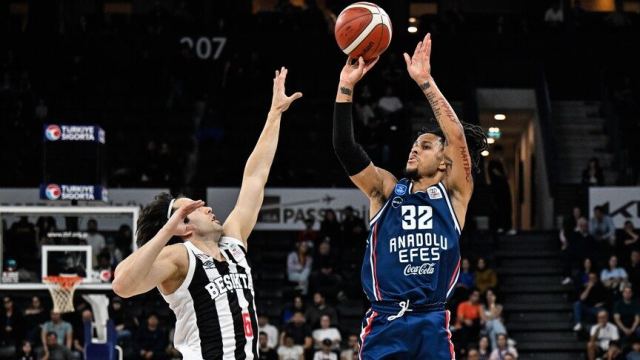 Anadolu Efes Beşiktaş'ı Basketbol Avrupa Ligi'nde ağırlıyor