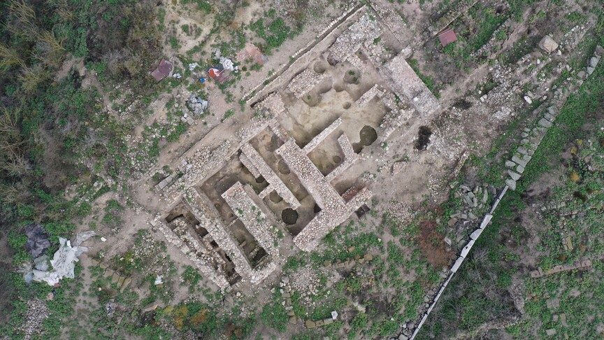 Daskyleion Antik Kenti'nde 2 bin 600 yıllık tohumlar bulundu
