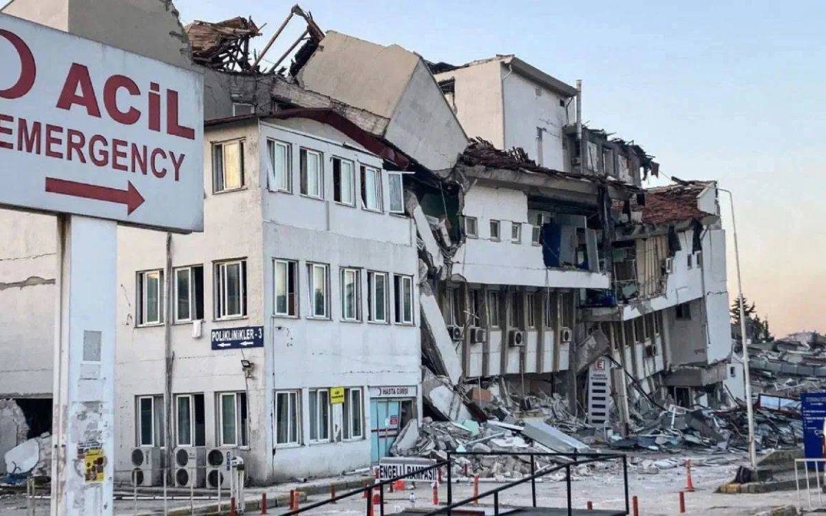 İskenderun Devlet Hastanesi’nin göçme riski 2012'de tespit edildi