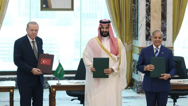 Pakistan, Mekke Ortak Savunma Anlaşması'na İlgi Gösteren Ülkeleri Açıkladı