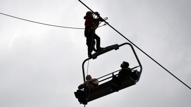 Sarıkamış Kayak Merkezi'nde kurtarma tatbikatı yapıldı