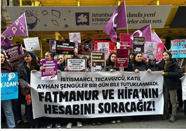 Feministler Şişhane'de Fatma Nur ve Hifa İkra'nın Hesabını Sordu
