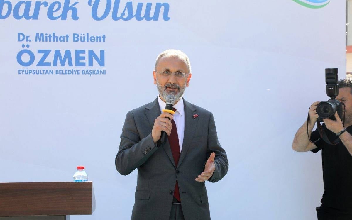 Eyüpsultan Belediyesi’ne operasyon: Başkan Özmen ve 28 kişi gözaltında
