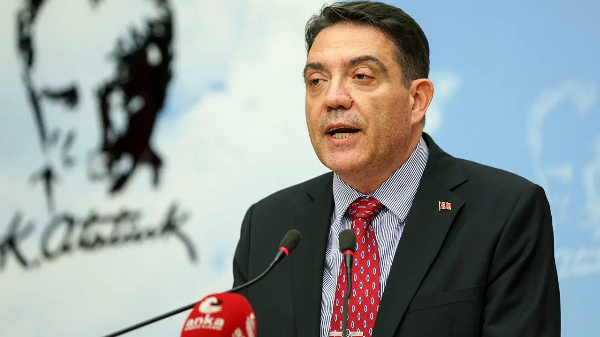 Yankı Bağcıoğlu'ndan Silivri'deki kayıp denizciler için çağrı