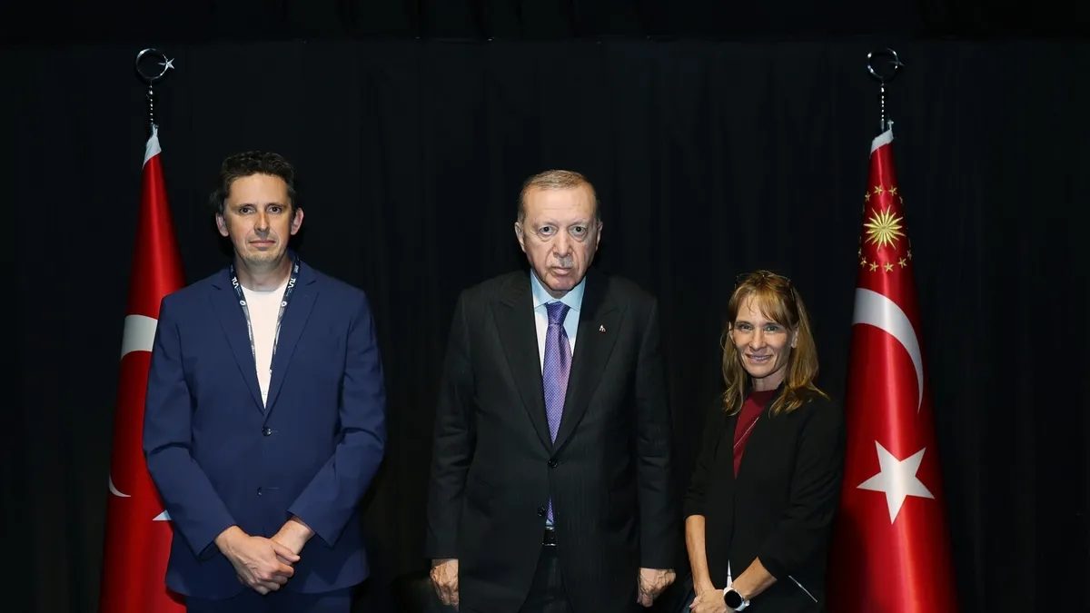 Başkan Erdoğan, SpaceX Yöneticilerini Kabul Etti